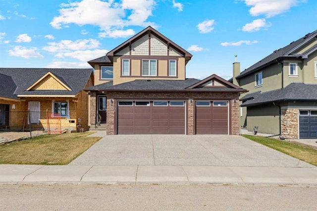 146 Muirfield Boulevard, Lyalta
