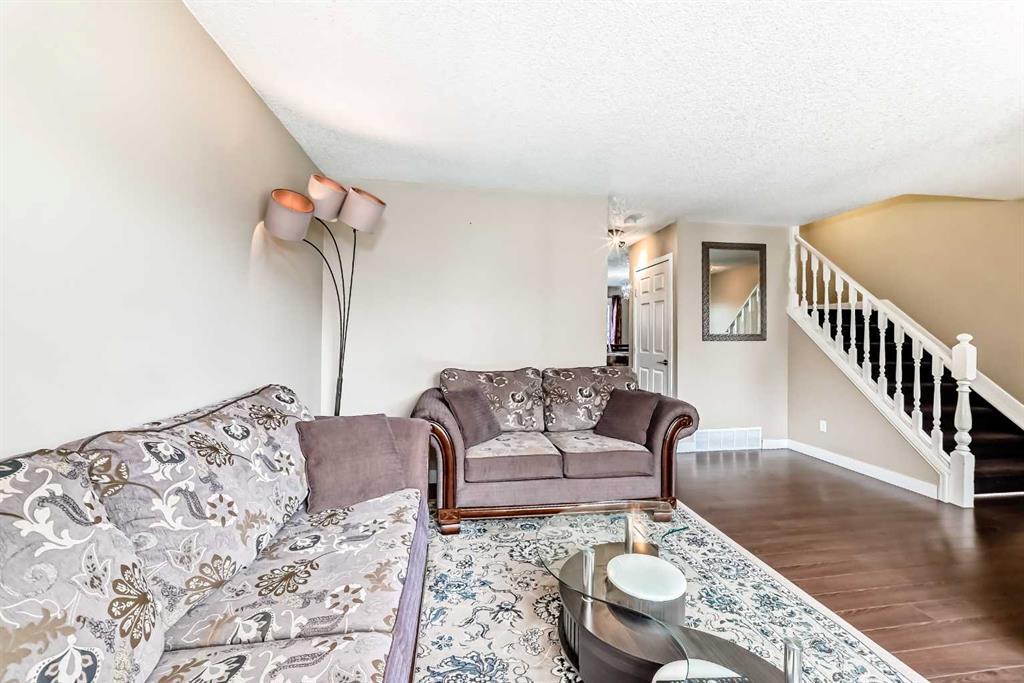 148 Pinemill Mews Northeast, Calgary – Residential Detached Listing Photo 4