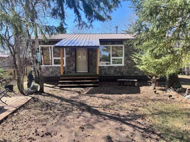 Lot 10, Suffern Lake