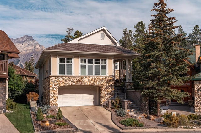 107 Lougheed Circle, Banff