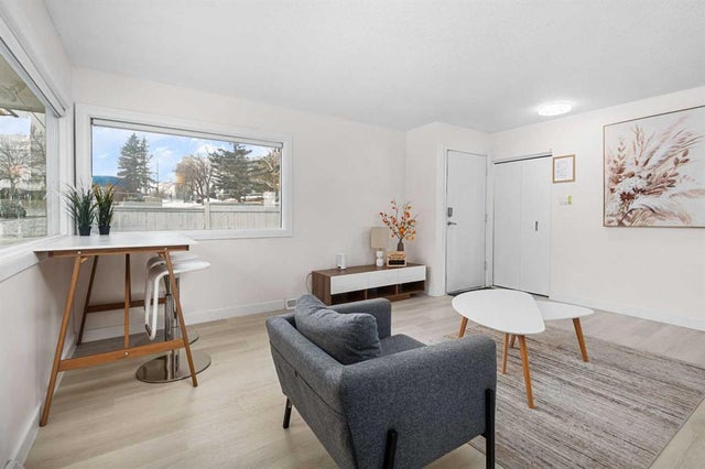 4504 14 Street Nw, Calgary