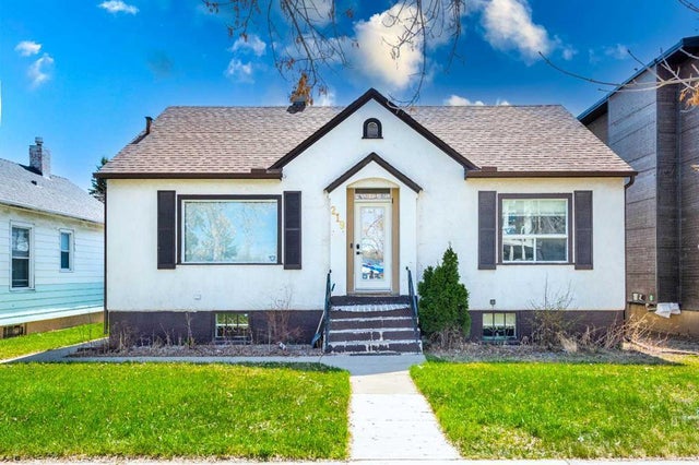 219 15 Avenue Ne, Calgary