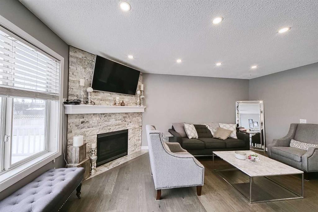 282 Douglas Glen Court Se, Calgary