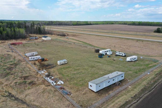 694041 Hwy 63, Breynat