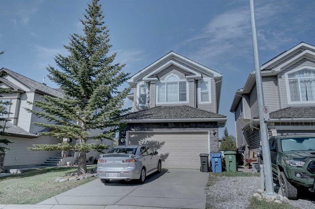Photo for MLS®# A2221330 - home for sale at 70 Glensummit Close, GlenEagles, Cochrane Alberta