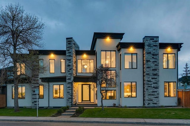 Photo for MLS®# A2223906 - home for sale at 3107 5 Avenue Northwest, Parkdale, Calgary Alberta