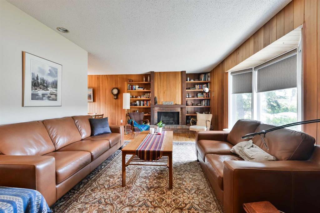 5712 Layzell Road Southwest, Calgary – Residential Detached Listing Photo 4