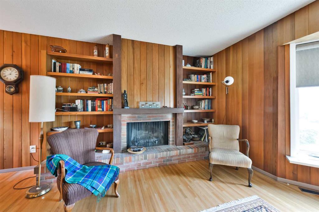 5712 Layzell Road Southwest, Calgary – Residential Detached Listing Photo 5