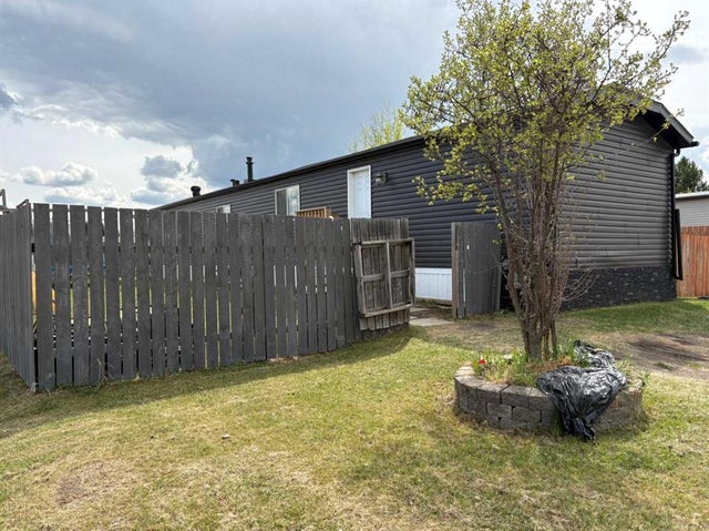 201 8 Street Sw, Slave Lake