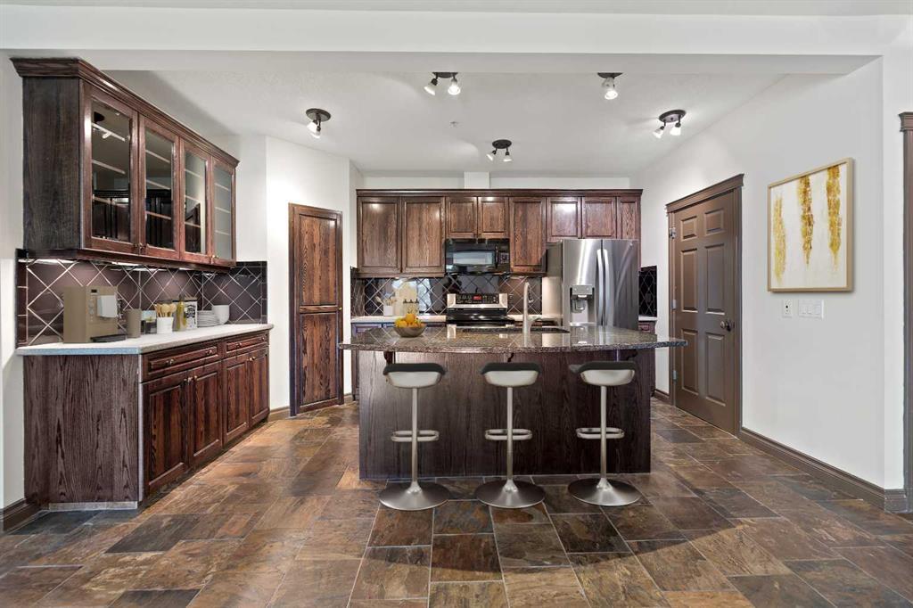 2108, 24 Hemlock Crescent Sw Calgary Alberta T3C 2Z1 Spruce Cliff Home For Sale