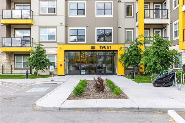 221, 19661 40 Street Se, Calgary
