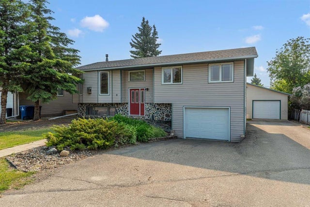109 3 Street E, Maidstone