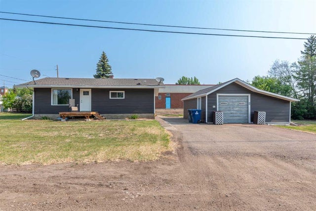 302 2 Avenue E, Maidstone