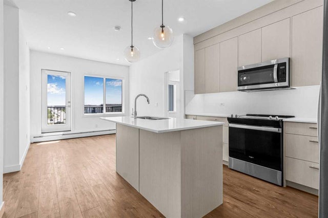 2410, 6 Merganser Drive W, Chestermere