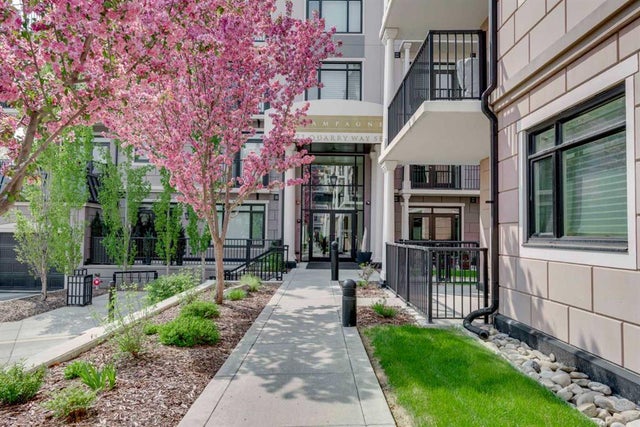Calgary Real Estate Listing: 401, 221 Quarry Way Southeast, Douglasdale/Glen