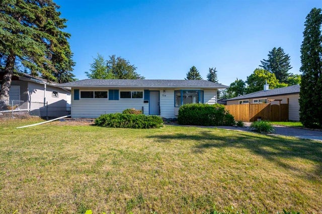 724 80 Avenue Sw, Calgary