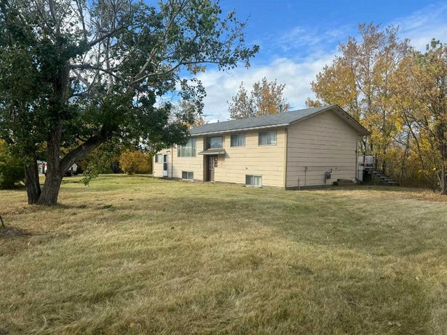 22004 Township Road 821, Marie Reine