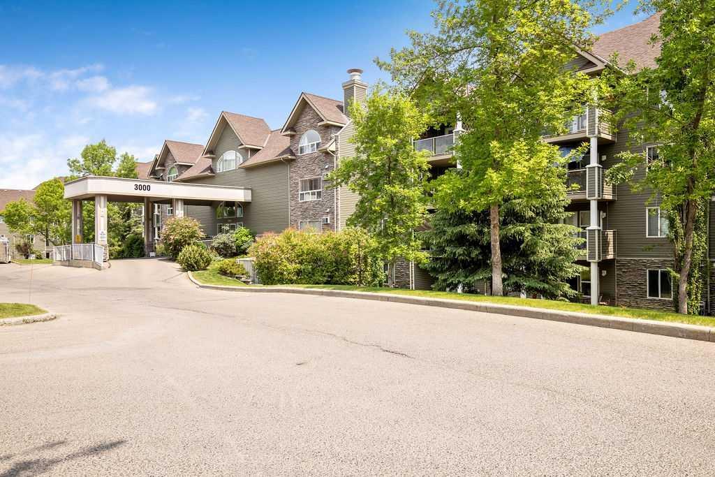 3326 Millrise Point Sw, Calgary