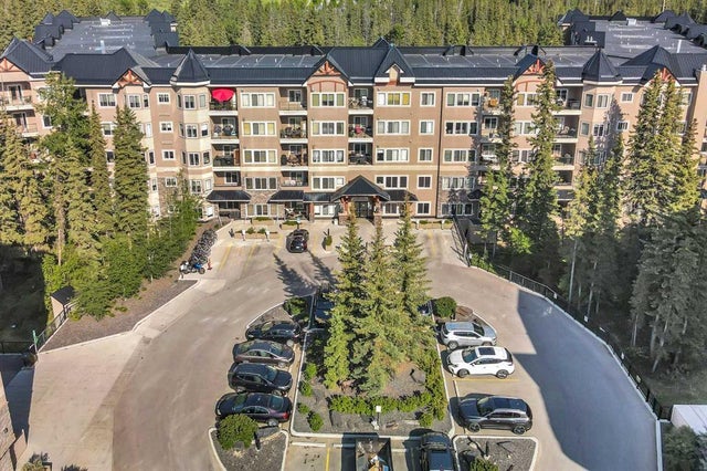 Real Estate Listing in Discovery Ridge, Calgary