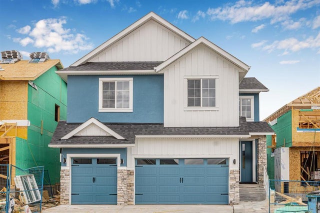 8 Ranchers Meadows, Okotoks
