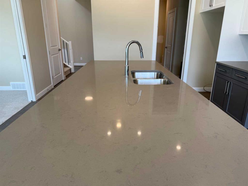 91 Sundown Crescent, Cochrane – Residential Detached Listing Photo 10