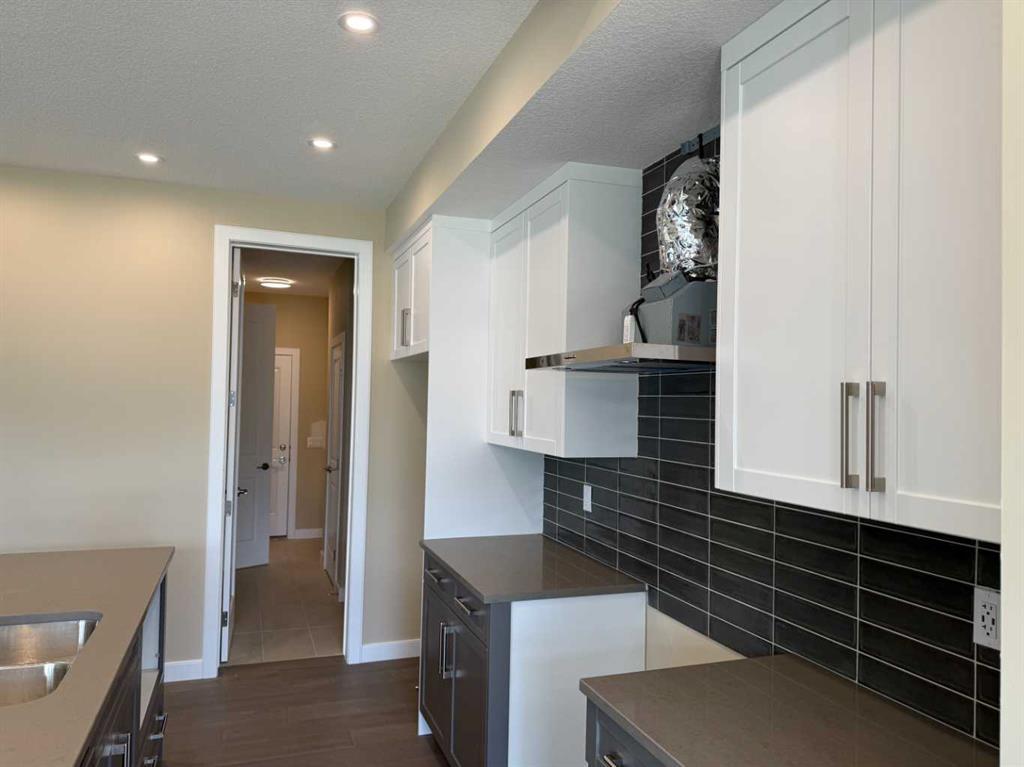 91 Sundown Crescent, Cochrane – Residential Detached Listing Photo 12