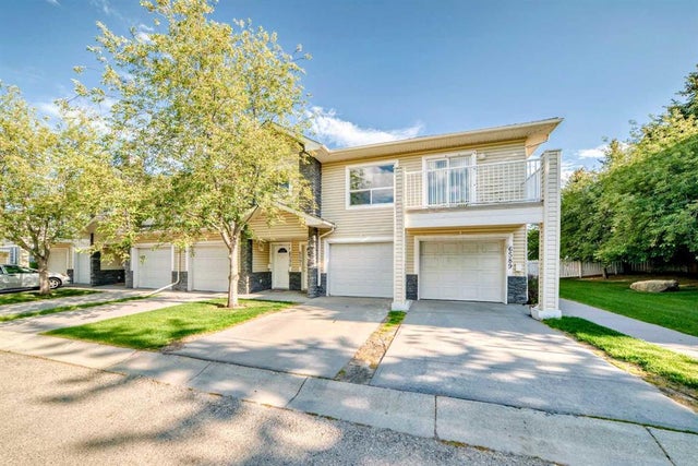 6591 Pinecliff Grove Ne, Calgary