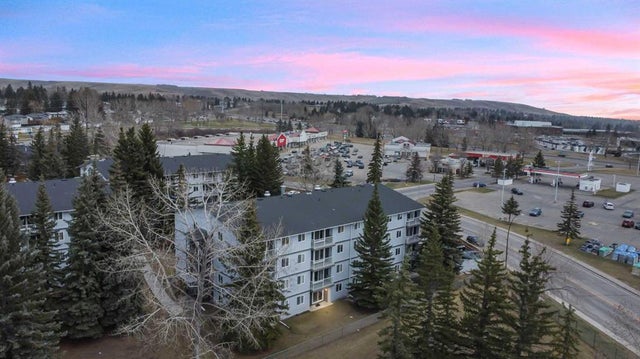 Residential Home for Sale in Calgary, Alberta