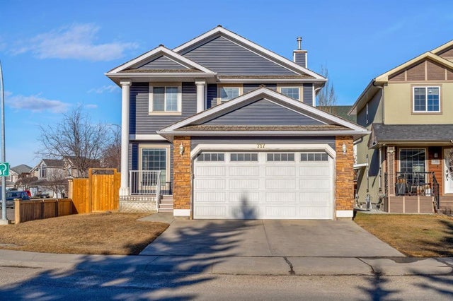 717 Coral Springs Boulevard Ne, Calgary