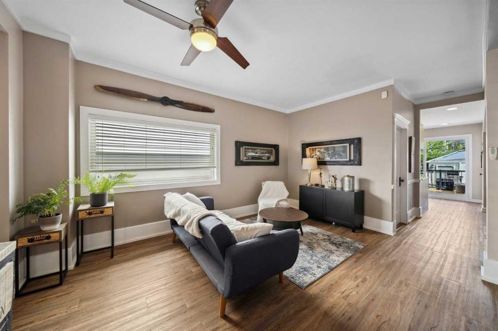 412 17 Avenue Northwest, Calgary – Residential Detached Listing Photo 5