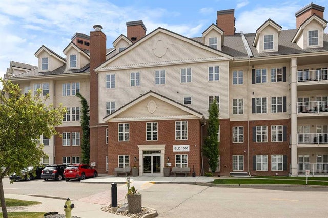 Calgary Home for Sale: Residential Listing in Country Hills Village