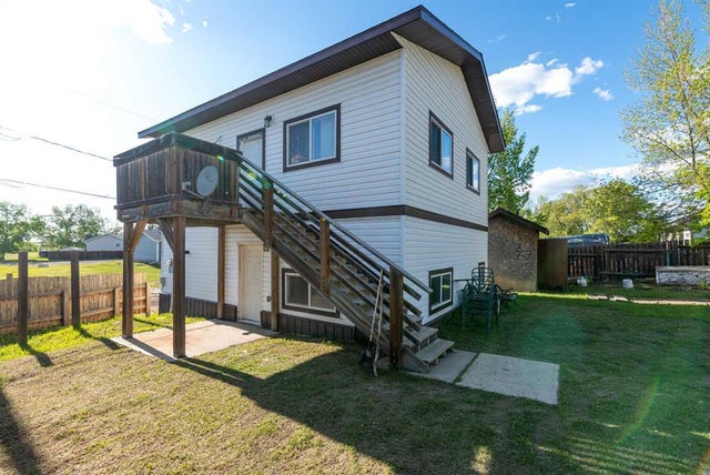 18 3 Avenue Se, Marshall