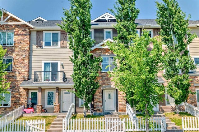 55, 300 Marina Drive, Chestermere
