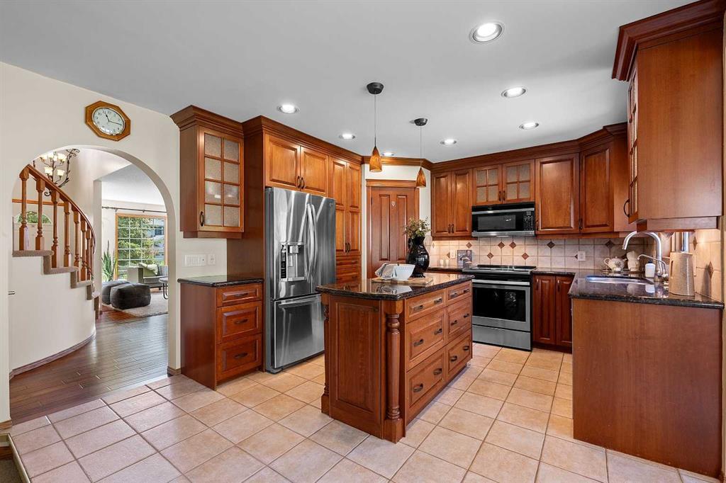 240 Millview Place Sw, Calgary
