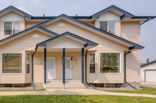 9, 2 Hinshaw Drive, Sylvan Lake