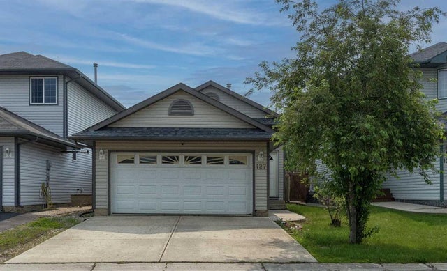 127 J.w. Mann Drive, Fort McMurray