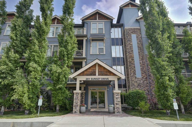 Residential Home for Sale in Cochrane, Alberta