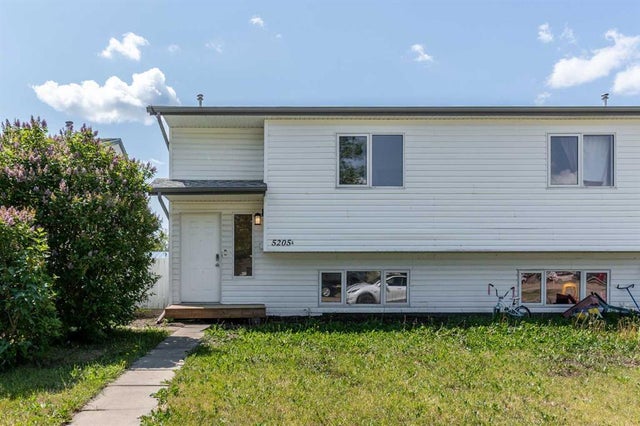 A, 5205 52 Ave, Camrose