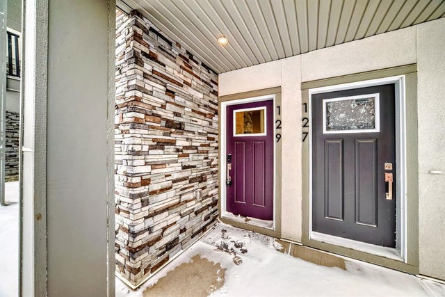 129, 2117 81 Street Sw, Calgary