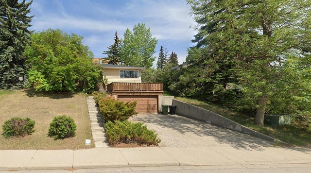 Photo for MLS®# A2231246 - home for sale at 2304 Juniper Road Northwest, Hounsfield Heights/Briar Hill, Calgary Alberta