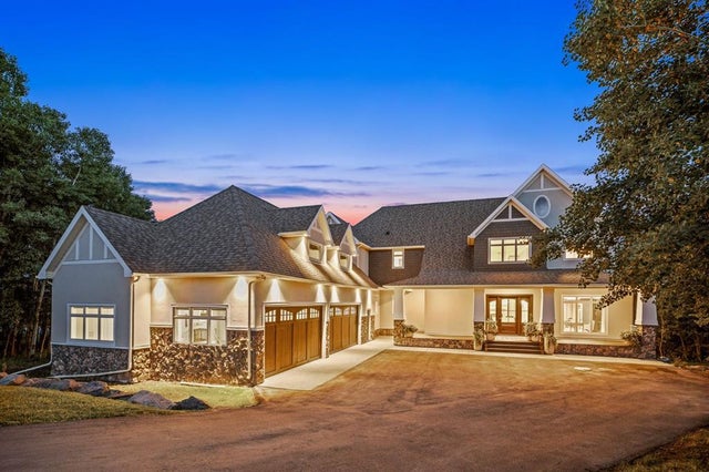 116 Hawk's Landing Drive, Priddis Greens