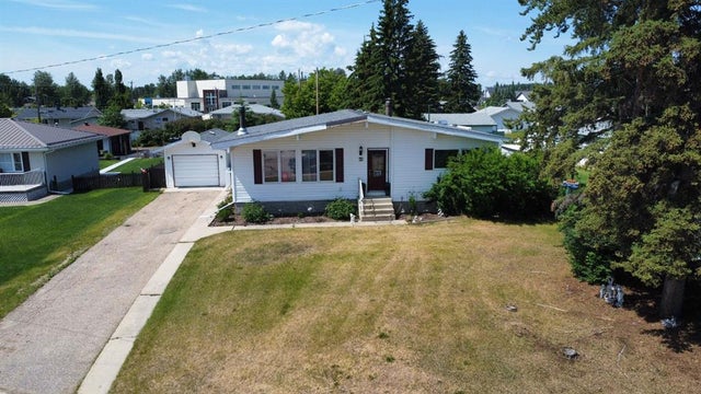 14 Virginia Avenue, Whitecourt
