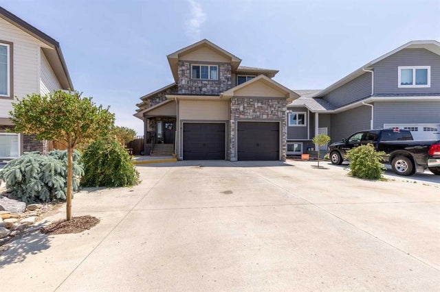 14 Westview Place, Taber