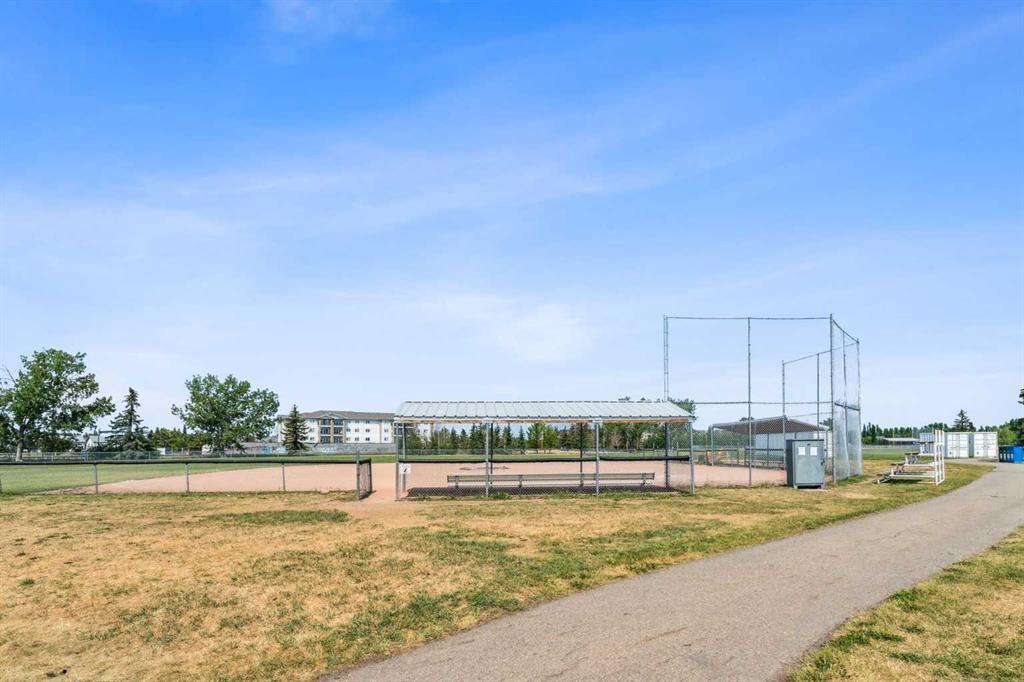 406, 132 1 Avenue Nw Airdrie Alberta T4B 3H4 Downtown. Home For Sale