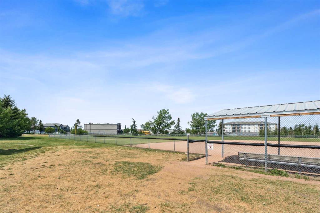 406, 132 1 Avenue Nw Airdrie Alberta T4B 3H4 Downtown. Home For Sale