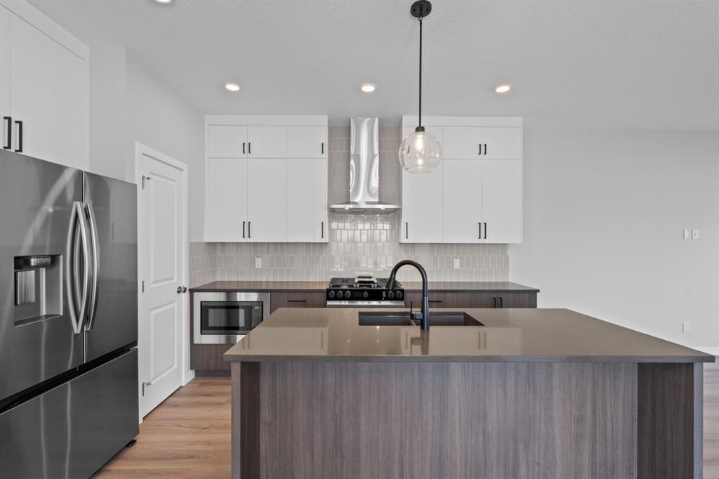 114 Lewiston Way Ne Calgary Alberta T3P 2H8 Lewisburg Home For Sale