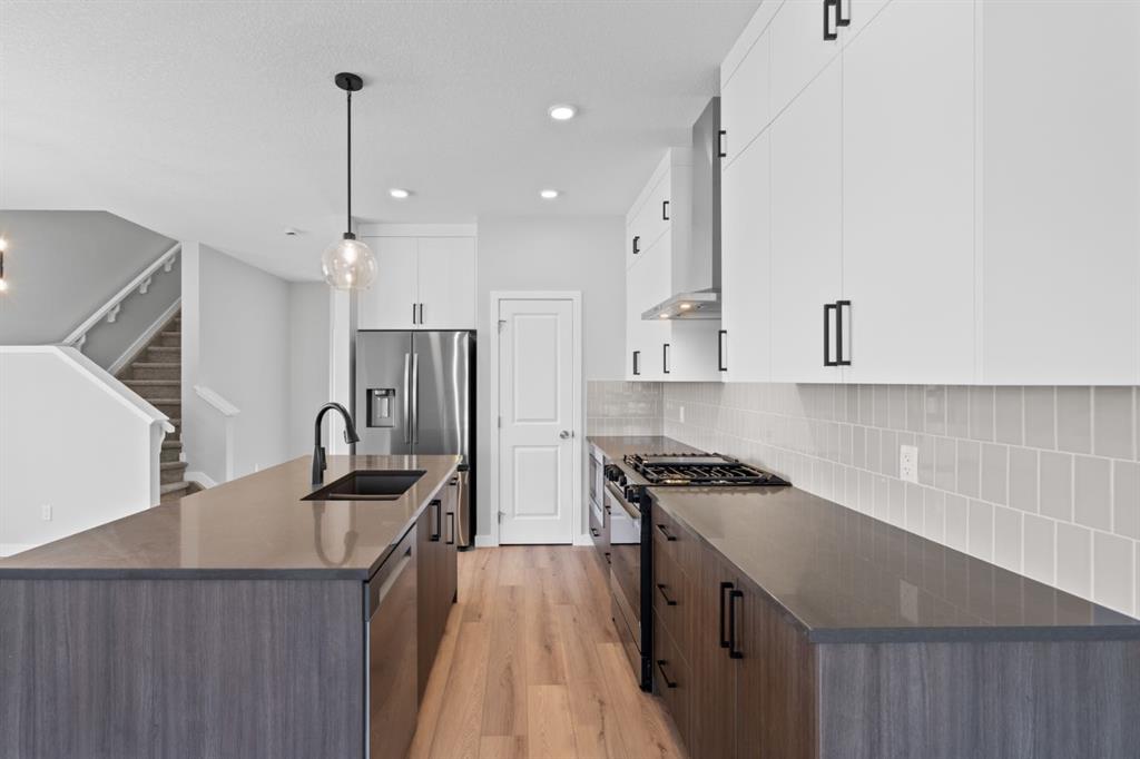 114 Lewiston Way Ne Calgary Alberta T3P 2H8 Lewisburg Home For Sale