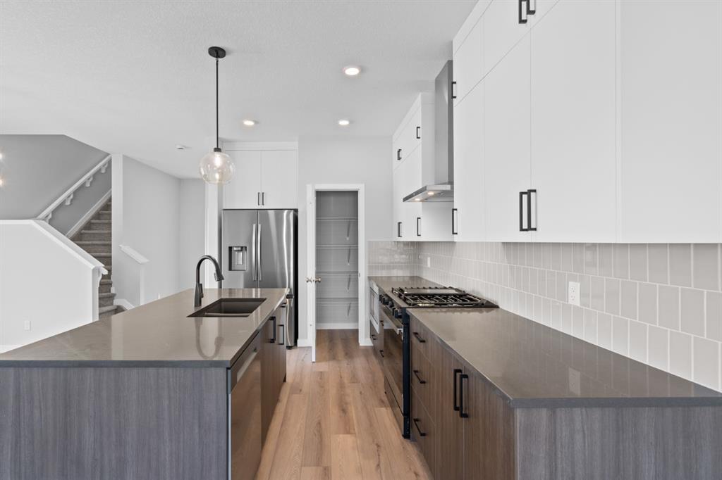 114 Lewiston Way Ne Calgary Alberta T3P 2H8 Lewisburg Home For Sale