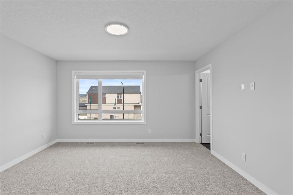 114 Lewiston Way Ne Calgary Alberta T3P 2H8 Lewisburg Home For Sale