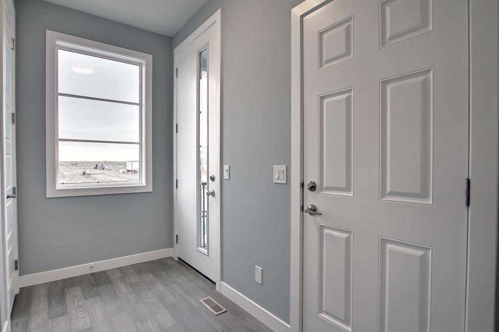 47 Agate Road, Cochrane – Residential Semi Detached Listing Photo 4